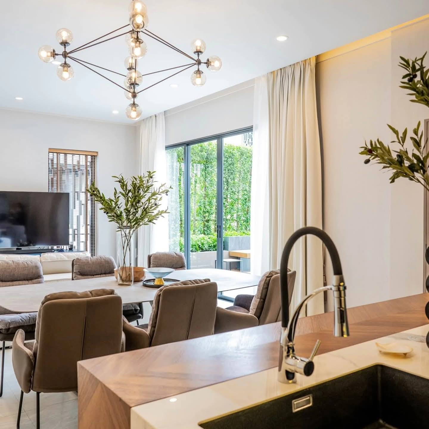 The Art of Seamless Living